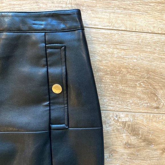 Liz Claiborne Career Faux Leather Skirt Size 4P - Picture 5 of 8